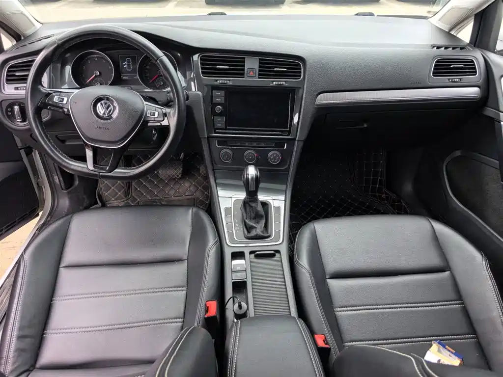 Volkswagen Golf 2019 200TSI DSG Comfort Progressive China VI фото 10