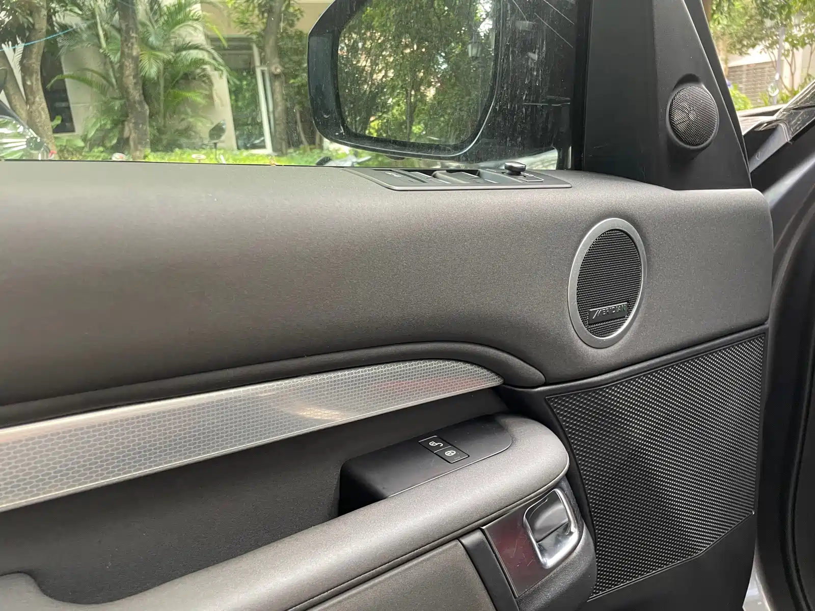 Фото 6 - Land Rover Discovery