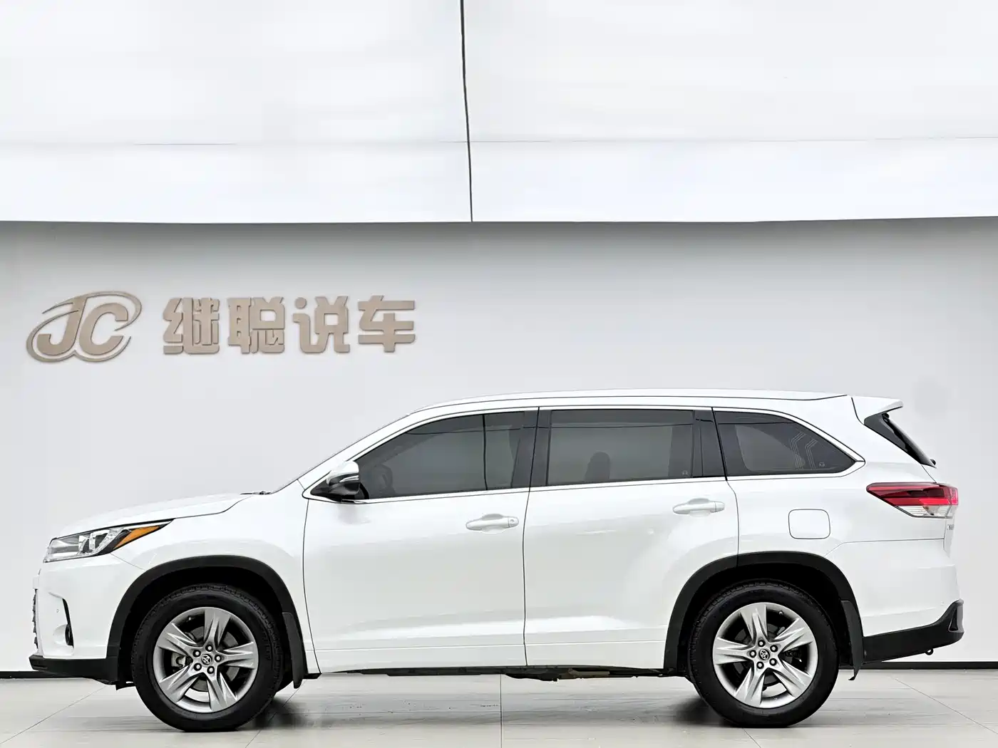 Toyota Highlander 2018 2.0T 2WD Luxury 7-seater (China V) фото 15