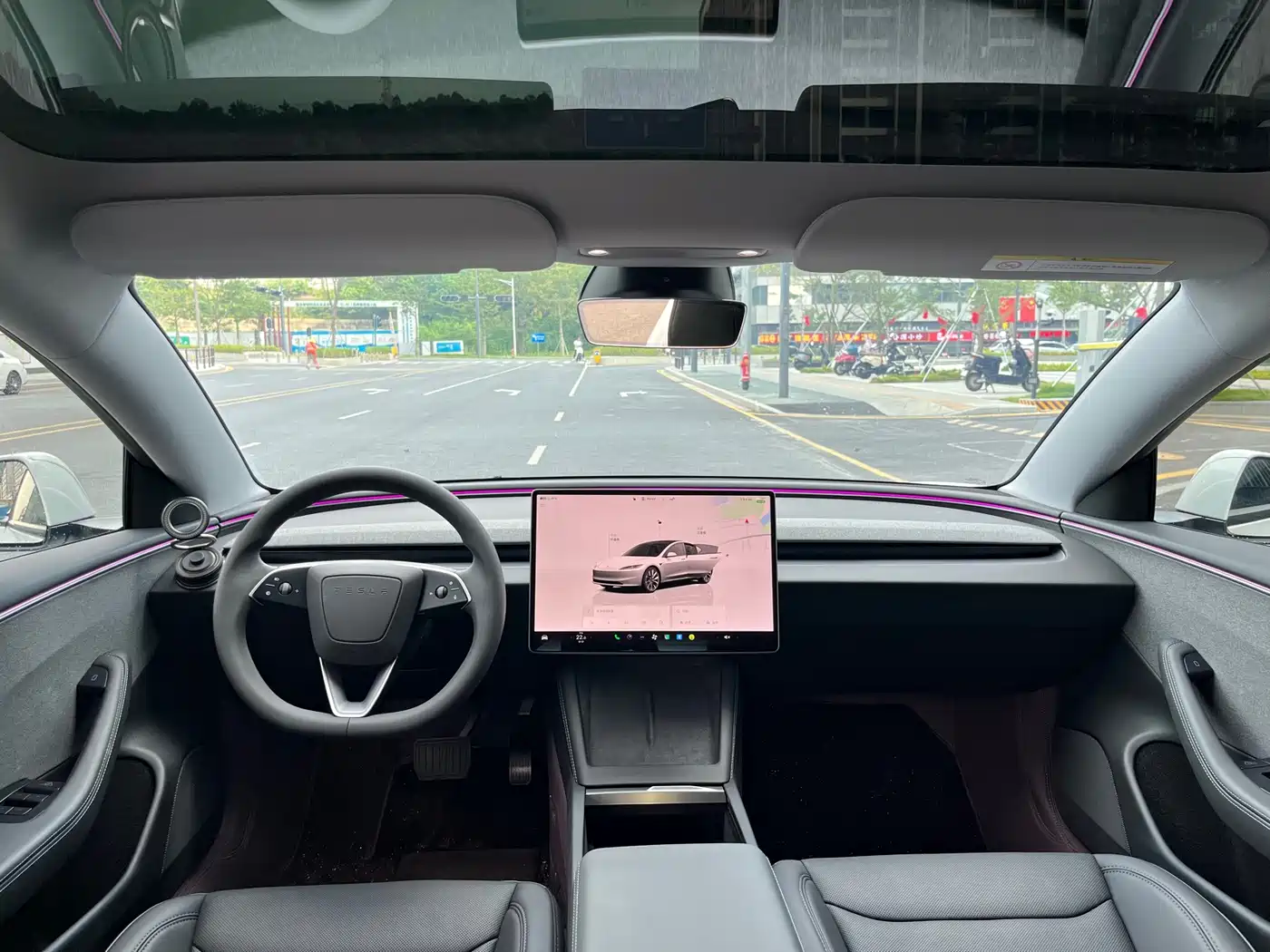 Tesla Model 3 2026 2025 Model Year Facelift Rear-Wheel Drive