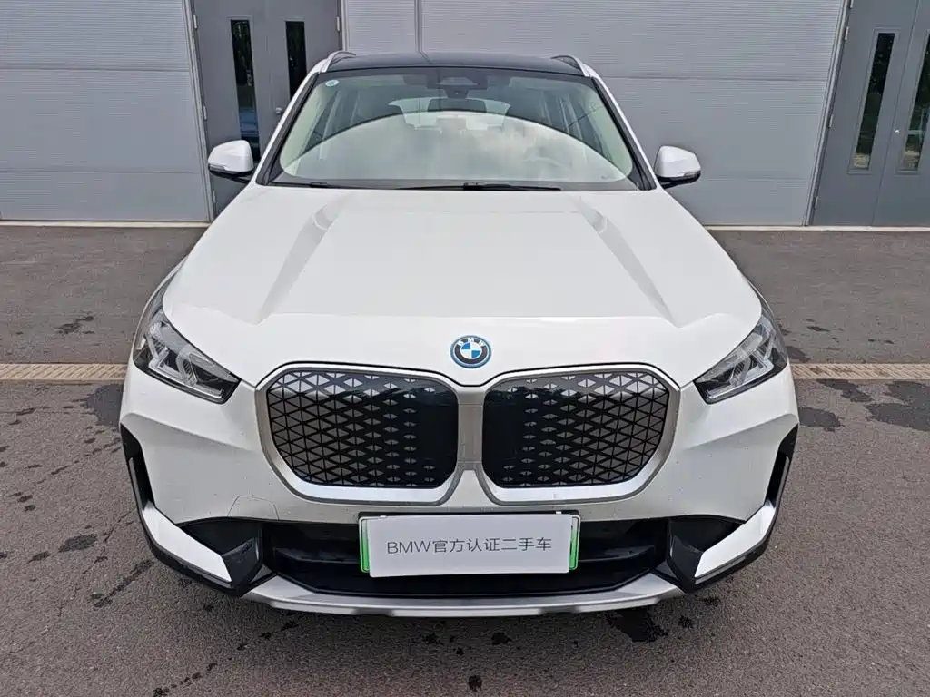 BMW iX1 2025 2025 eDrive25L X Design Package