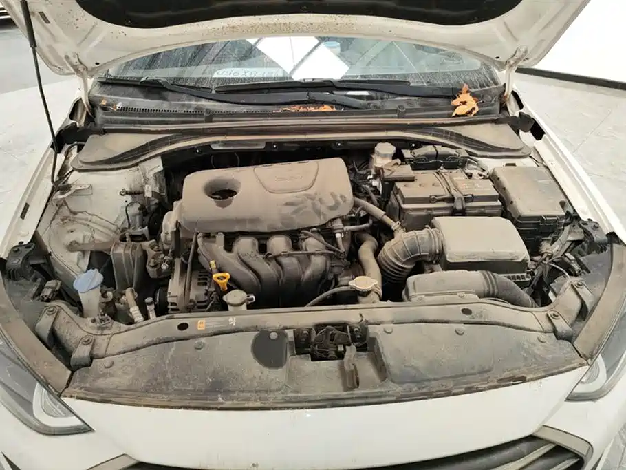 Hyundai Elantra 2016 Model 1.6L Automatic Smart Elite фото 10