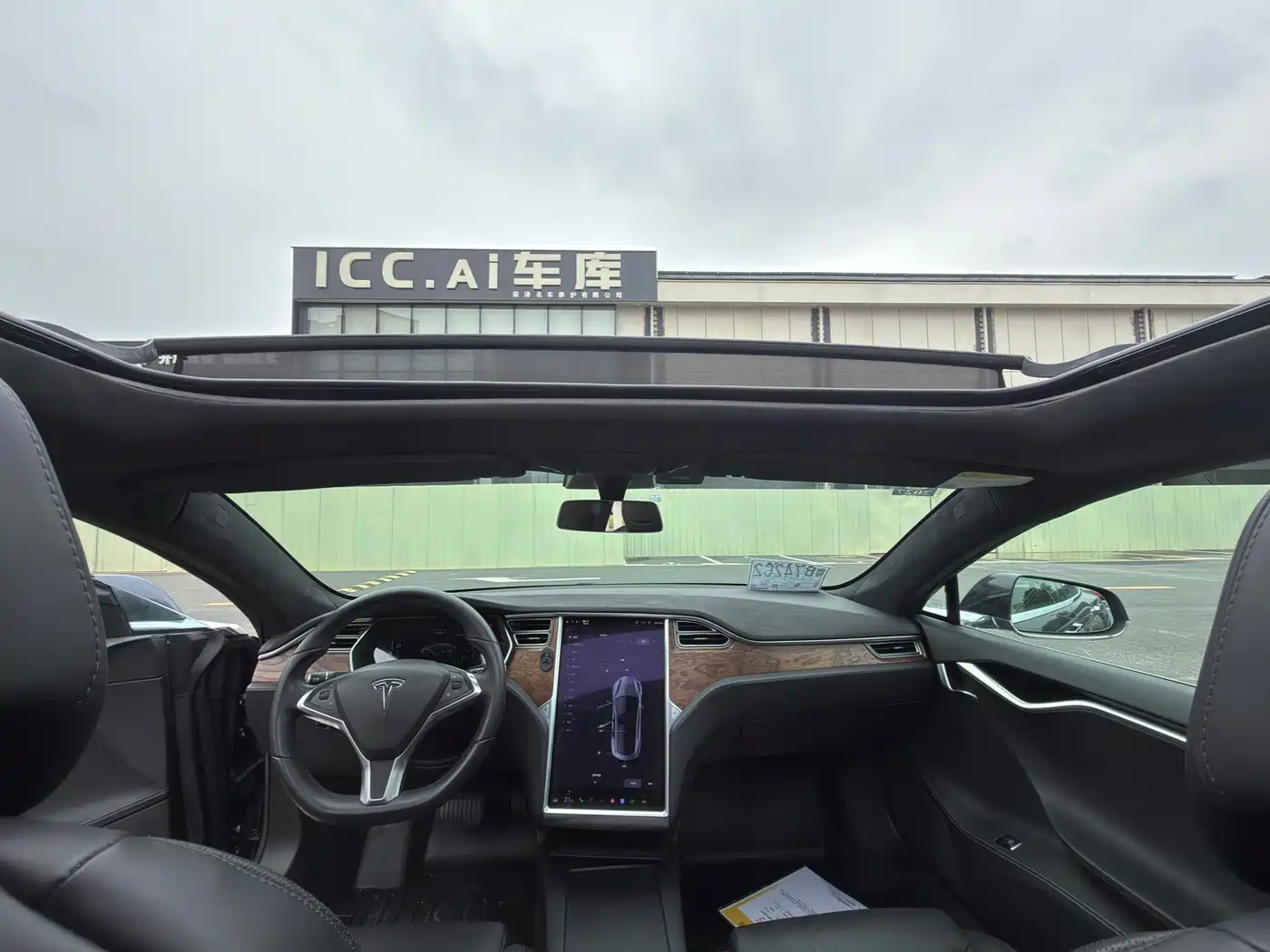 TESLA MODEL S