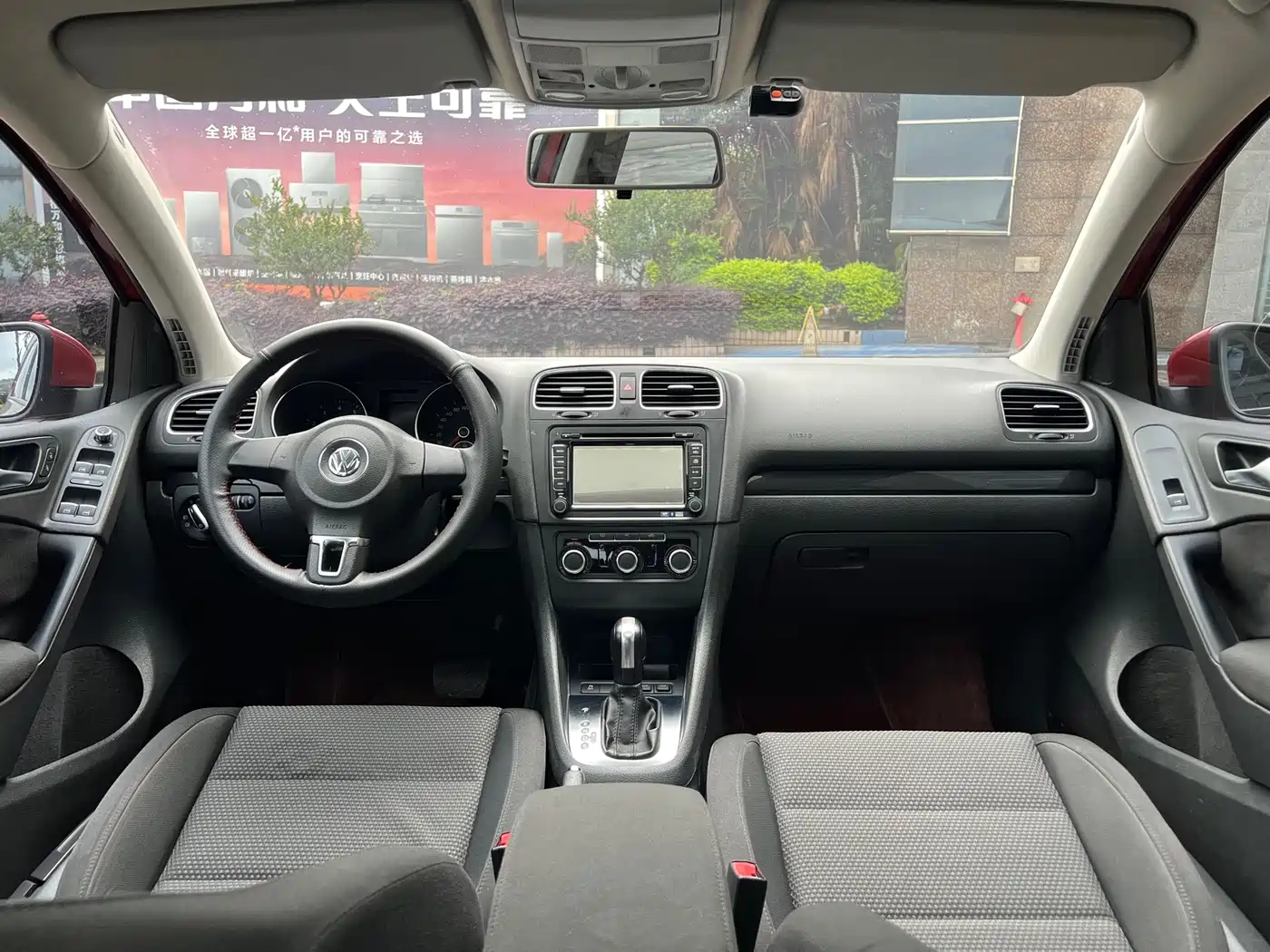 Volkswagen Golf 2012 1.6 Automatic Comfort Type фото 12
