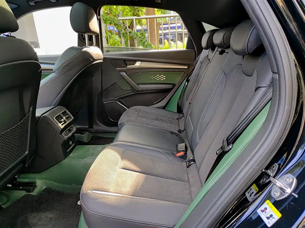 Audi Q5L Sportback 2022 40 TFSI Luxury фото 8