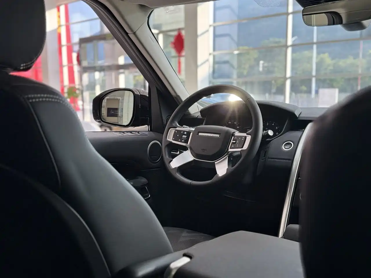 Land Rover Discovery 2024 2024 Model 360PS S