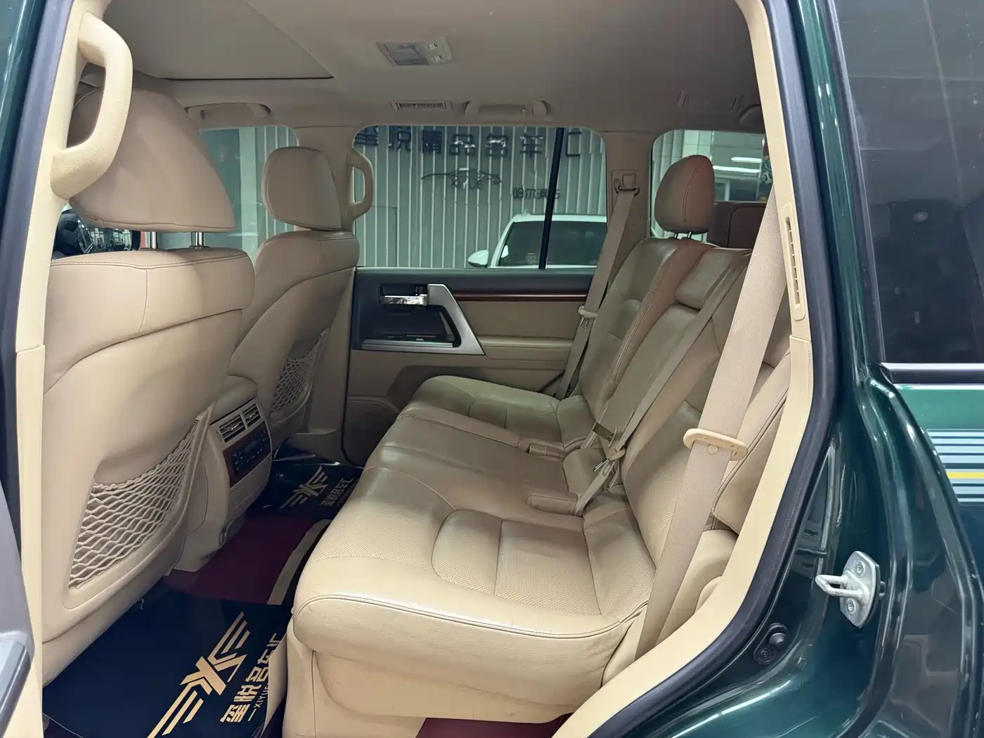 Toyota Land Cruiser 2012 4.6L Automatic VX-R фото 21