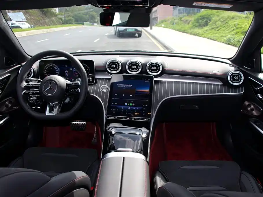 Mercedes-Benz C-Class AMG 2025 AMG C 43 4MATIC фото 10