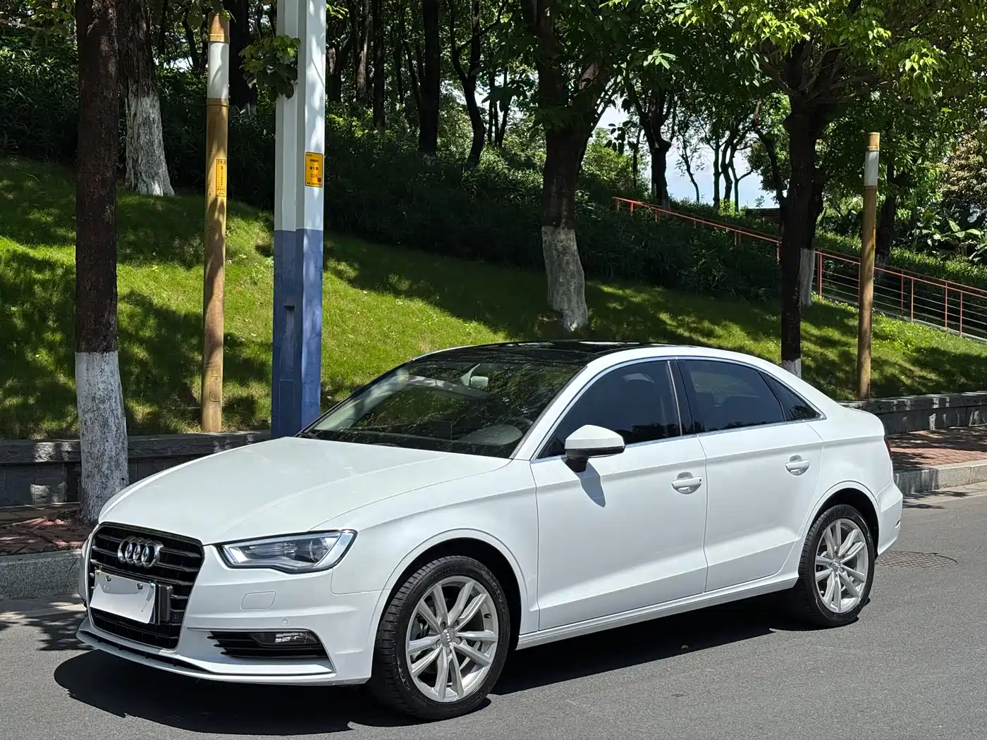 Audi A3 2015 Limousine 35 TFSI Millionth Anniversary Comfort Enjoyment Type