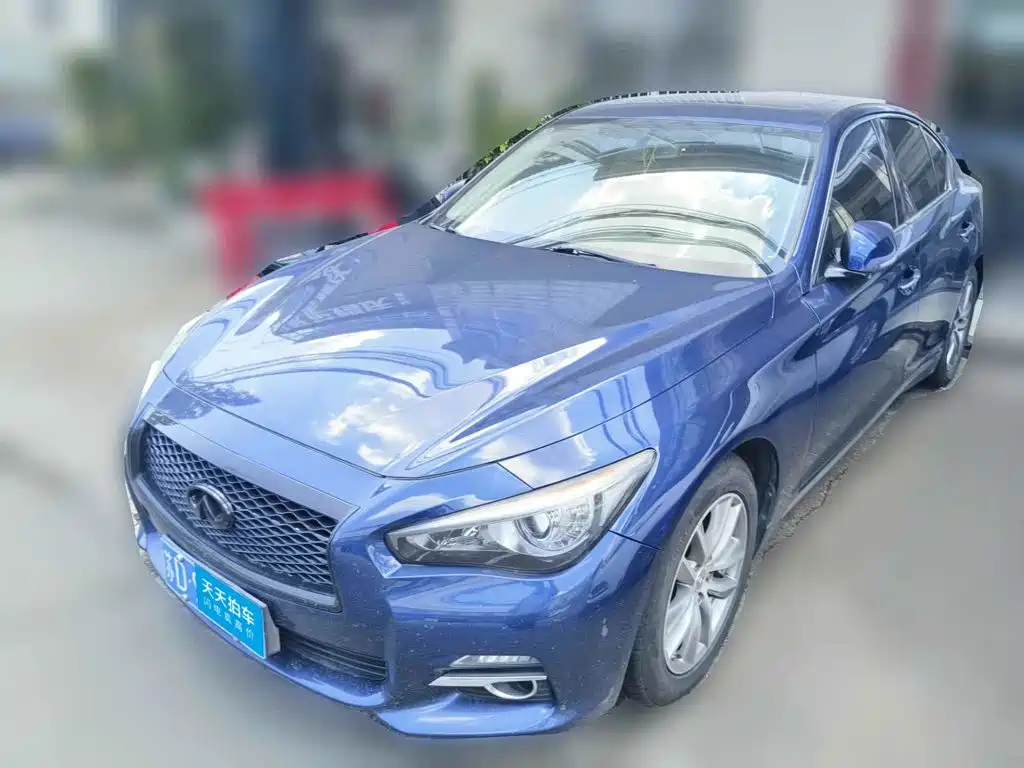 Infiniti Q50L