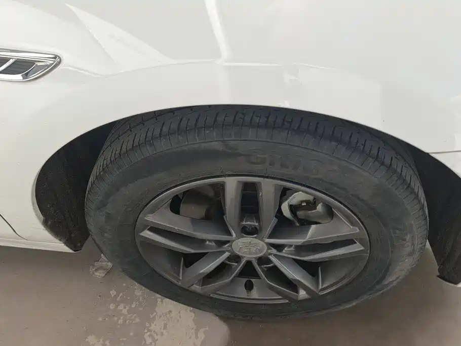 BYD Qin Pro 2019 2018 1.5TI Automatic Smart Connected Fashion Edition