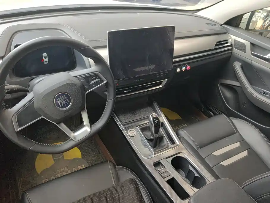 BYD Qin Pro 2019 2018 1.5TI Automatic Smart Connected Fashion Edition