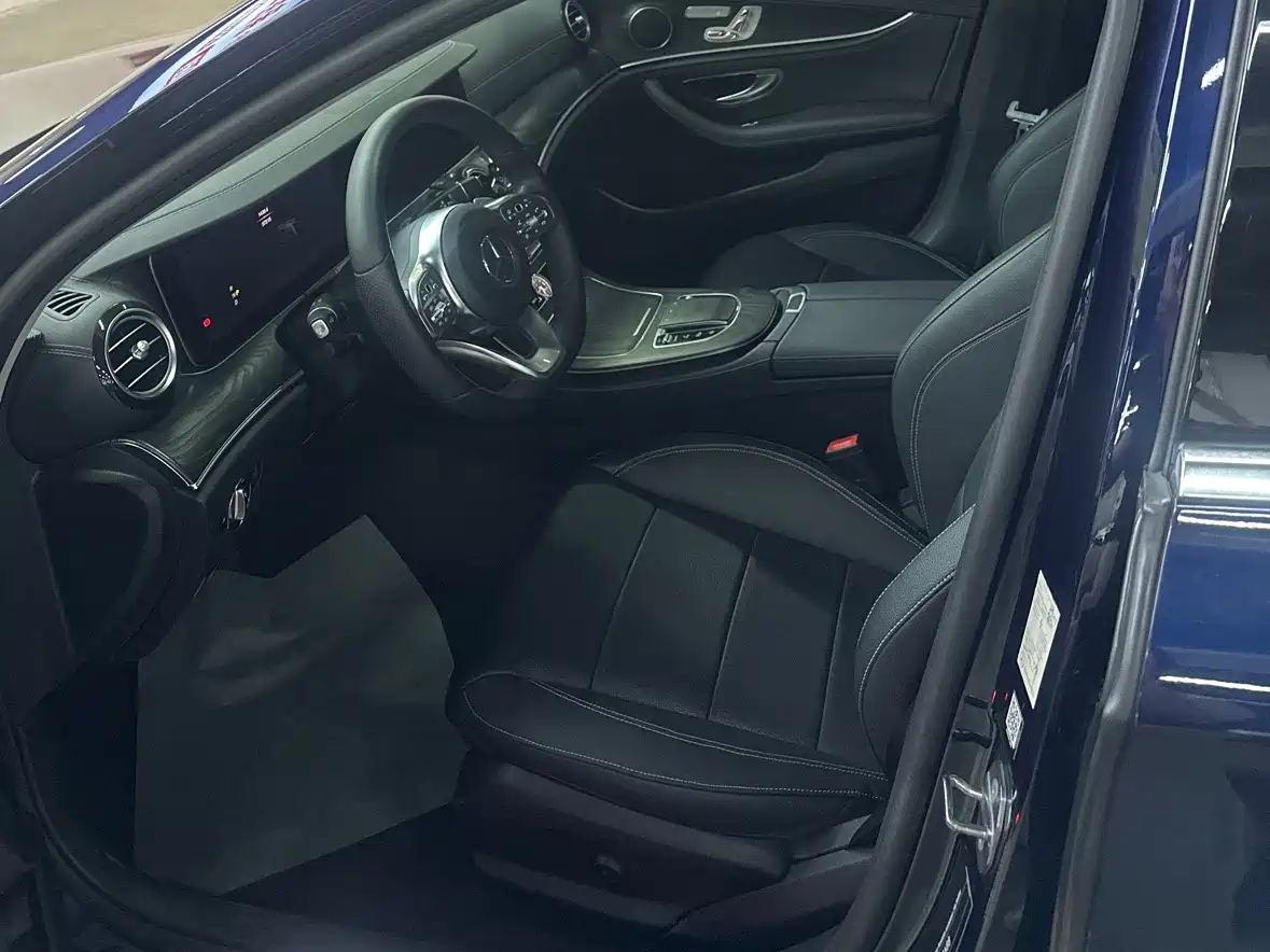Mercedes-Benz E-Class 2019 E 300 L Sport Fashion фото 23