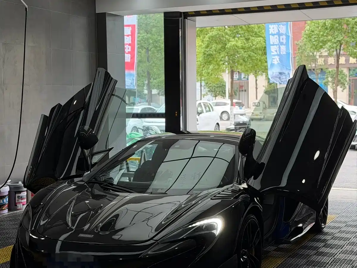 McLaren 650S 2014 3.8T Coupe фото 2