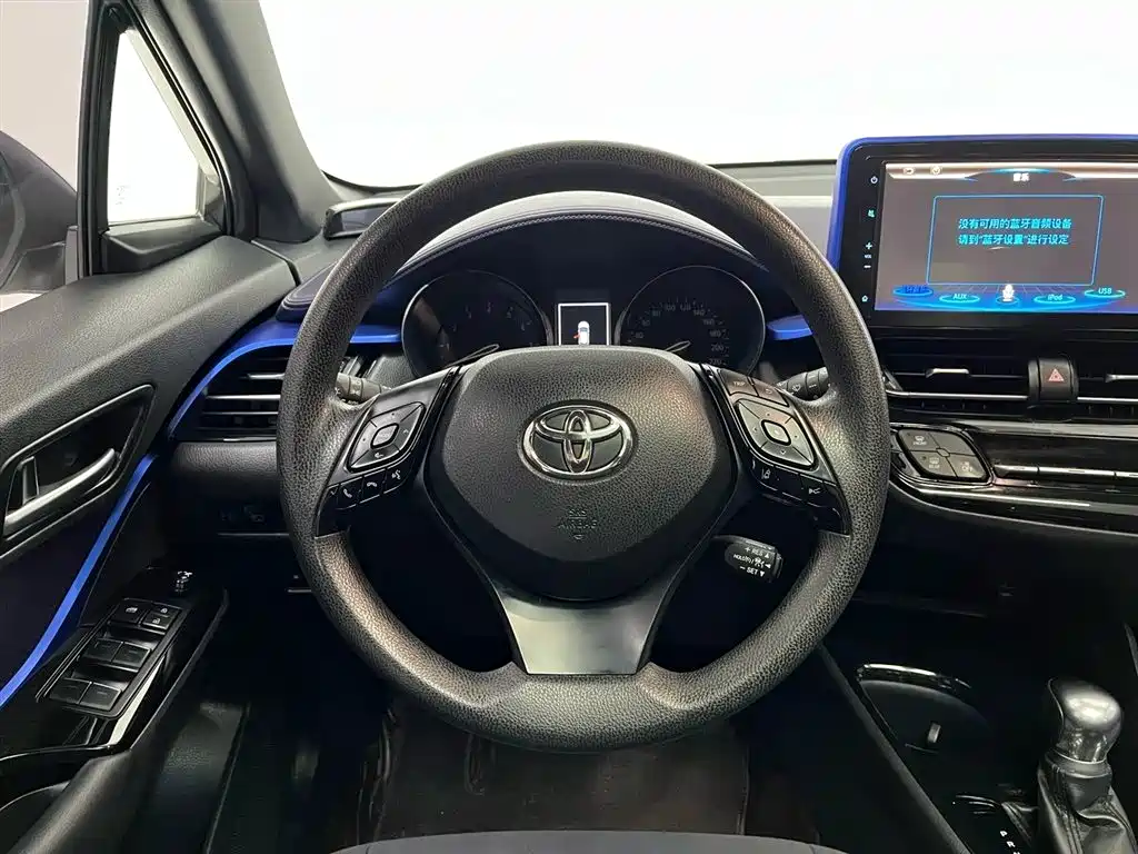 Toyota C-HR 2018 2.0L Cool Run Leader Edition China V фото 8