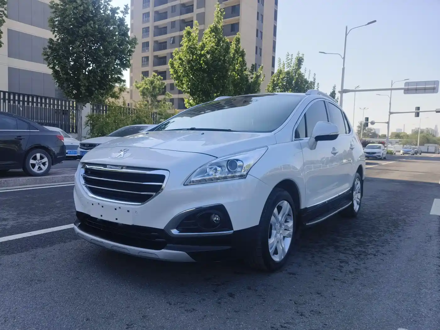 Peugeot 3008 2015 1.6THP Roland Garros Edition