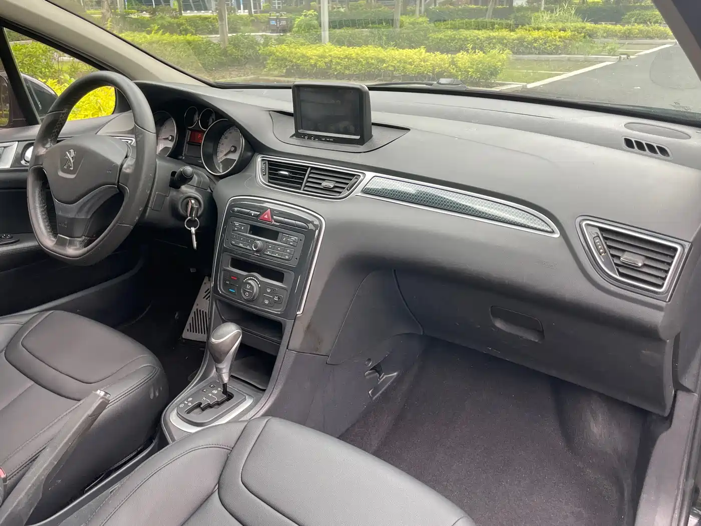 Peugeot 308 2014 Model Joy Edition Classic 1.6L Automatic Trend Style фото 15