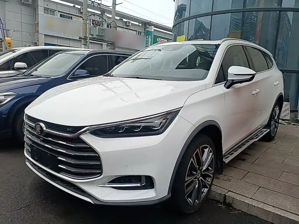 BYD Tang 2019 2018 2.0T Automatic Smart Connection Honor Edition 7-Seater China V