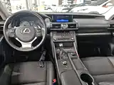 Фото 10 - Lexus IS