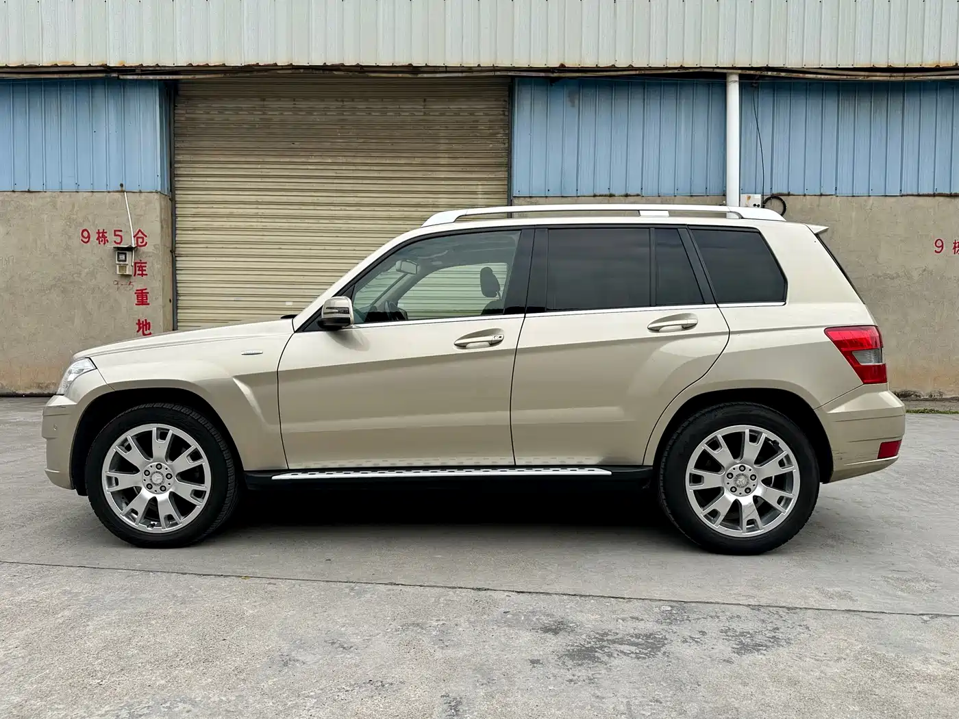 Mercedes-Benz GLK-Class 2012 Model GLK 300 4MATIC Fashion фото 3