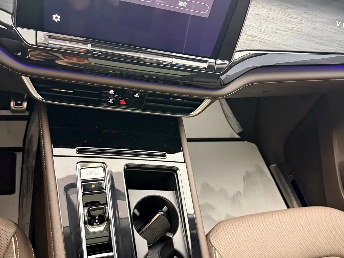Volkswagen Viloran 2024 380TSI Prestige Edition фото 38