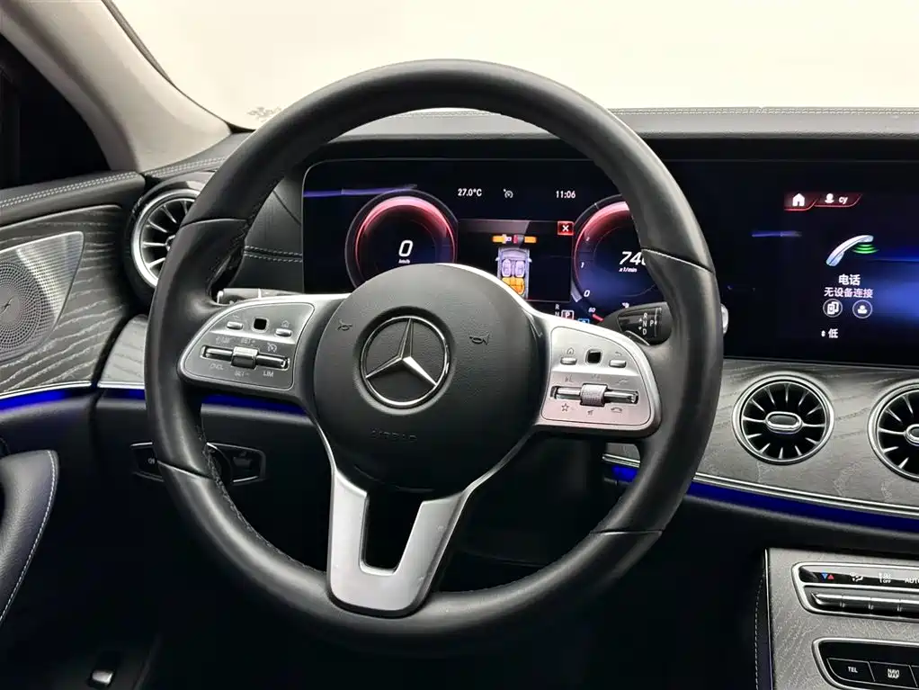 MERCEDES-BENZ CLS