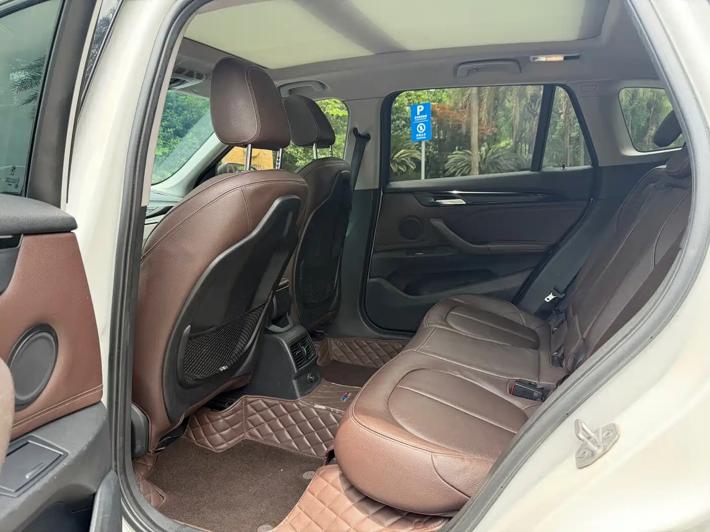 BMW X1 2018 sDrive18Li Premium Model фото 10