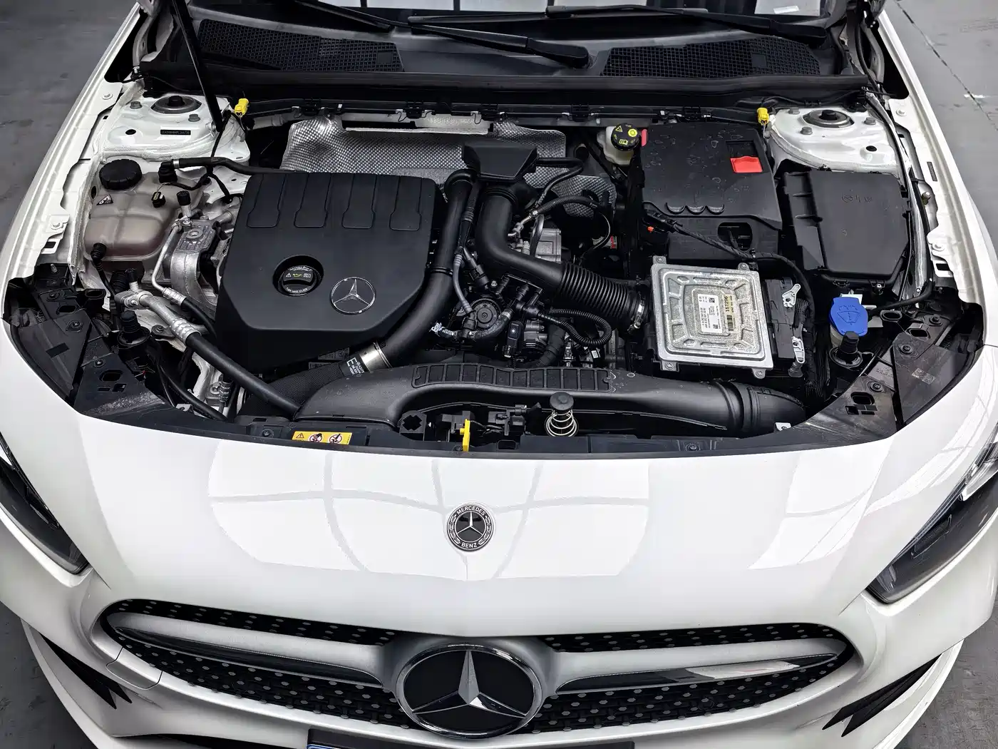 Mercedes-Benz A-Class 2023 A 200 L Dynamic фото 21