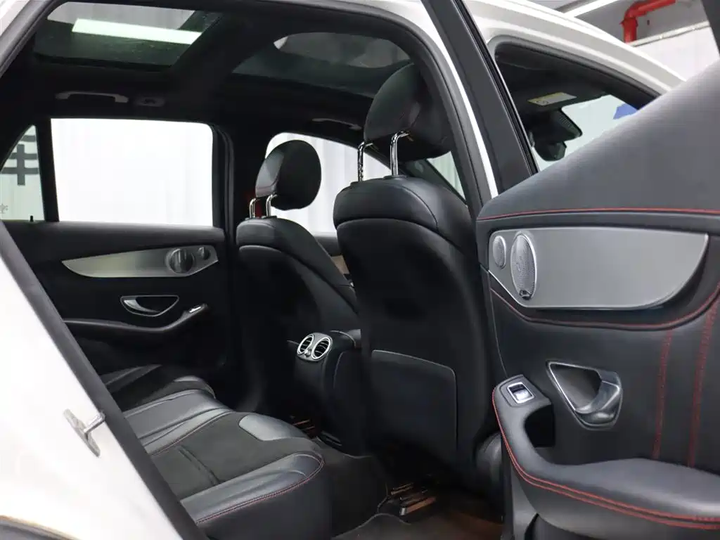 Mercedes-Benz GLC AMG 2017 AMG GLC 43 4MATIC Special Edition фото 24