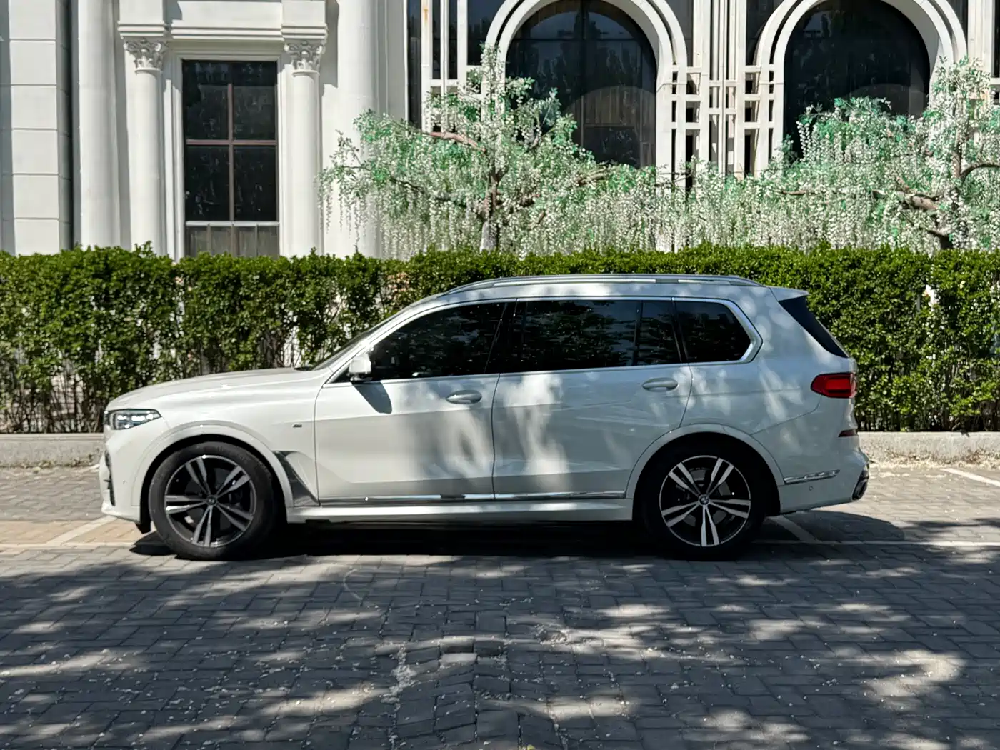 BMW X7 2020 xDrive40i Premium M Sport Package фото 10