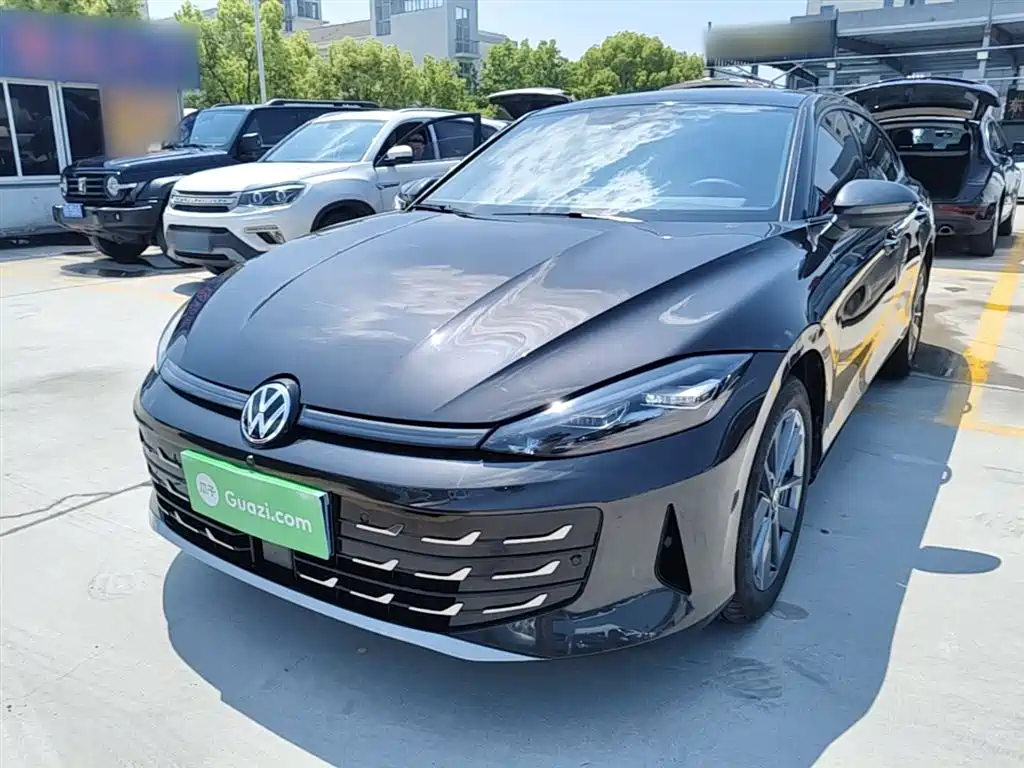 VOLKSWAGEN LINGDU