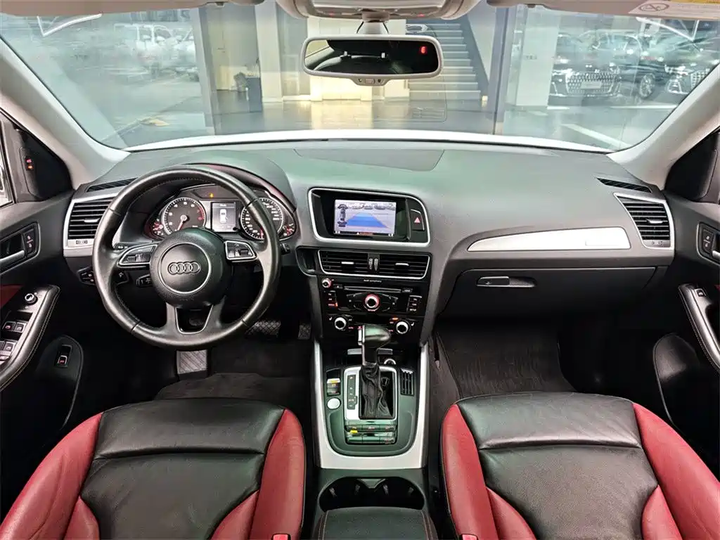 Audi Q5 2017 Plus 40 TFSI Technology фото 6