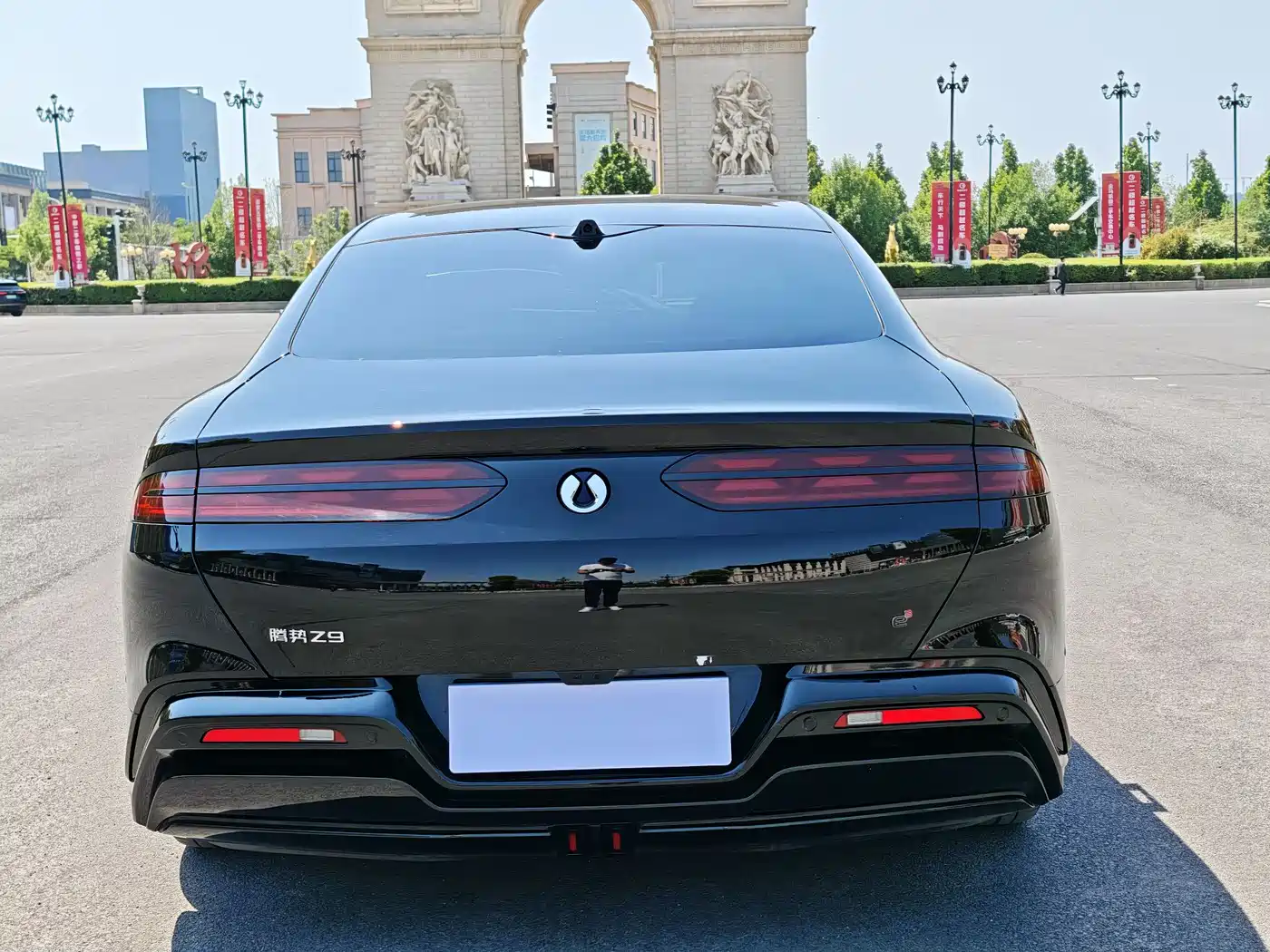 Denza Z9 2024 Model 1100km AWD Max Edition фото 8