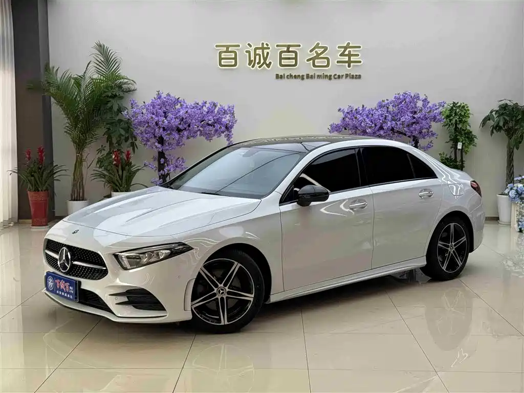 Mercedes-Benz A-Class 2020 Facelift A 220 L 4MATIC Sport Sedan фото 2