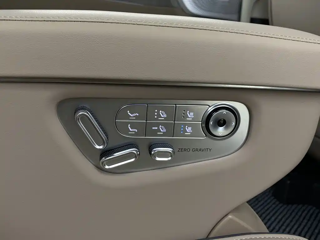 XPeng X9 2026 2025 Extended Range Edition