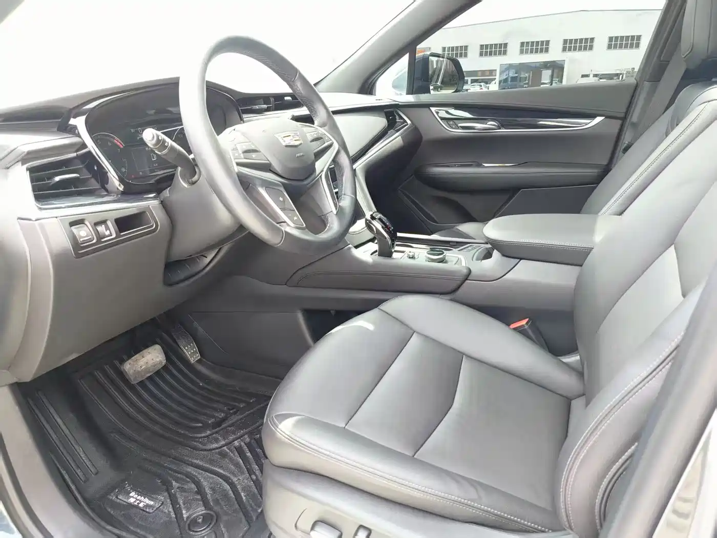 Cadillac XT5 2024 2.0T FWD Fashion Edition фото 6