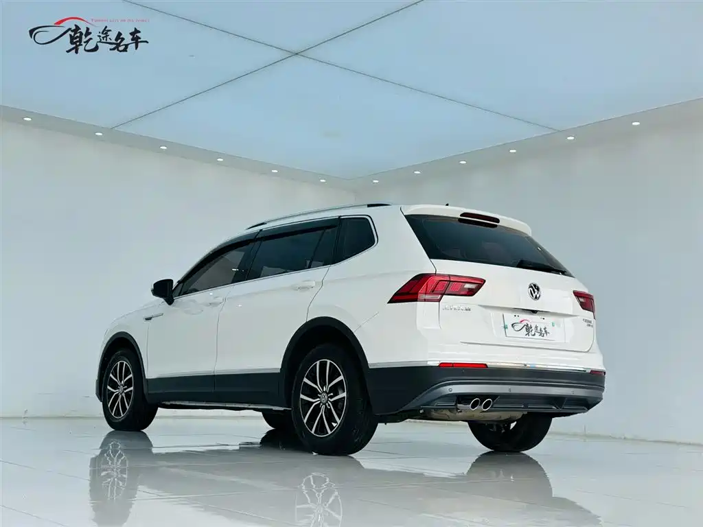 Volkswagen Tiguan L 2017 330TSI Automatic 2WD Luxury Edition фото 5