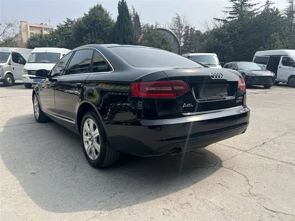 Audi A6L 2011 2.7 TDI Comfort фото 6