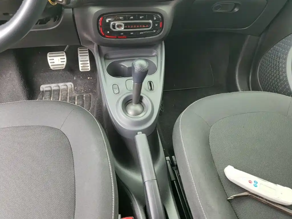 smart forfour 2018 2018 1.0L 52kW Passion Edition