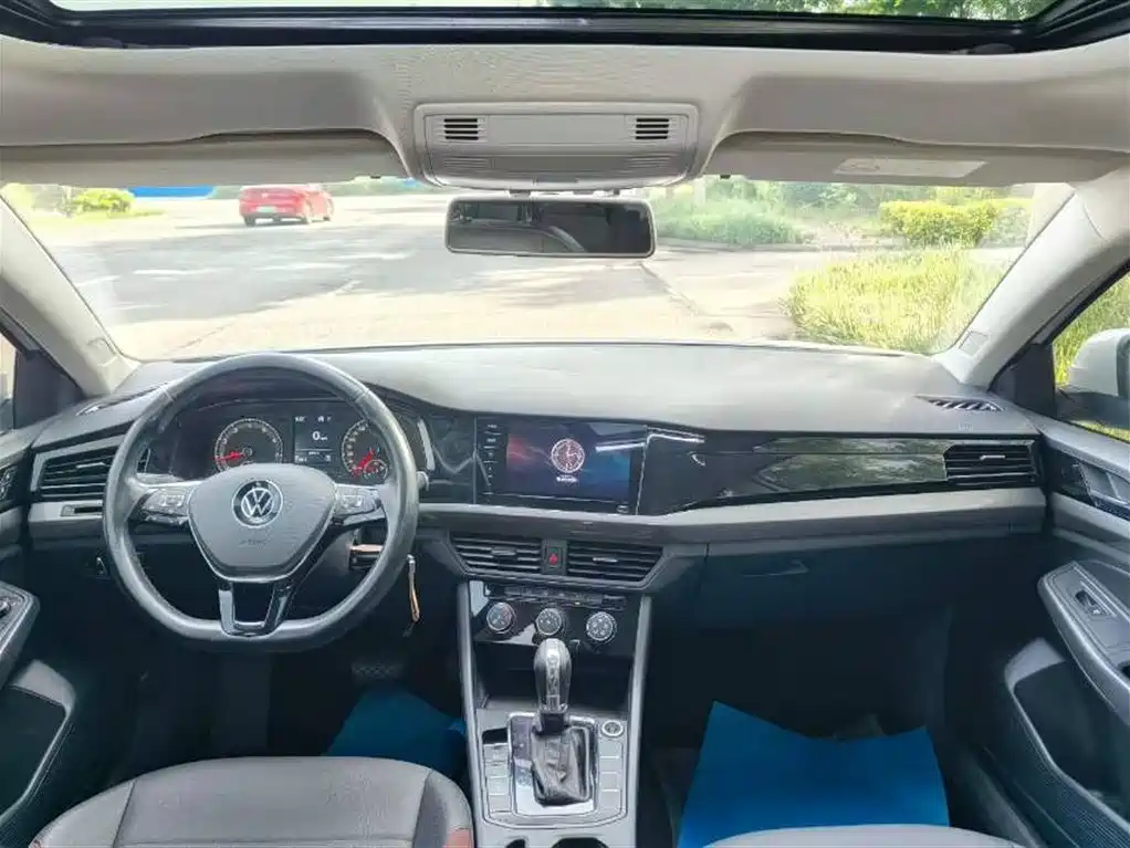 Volkswagen Bora 2021 1.5L Automatic Comfort Smart Edition фото 8
