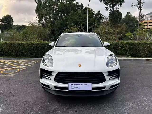 Porsche Macan 2018 Macan 2.0T — фото 2
