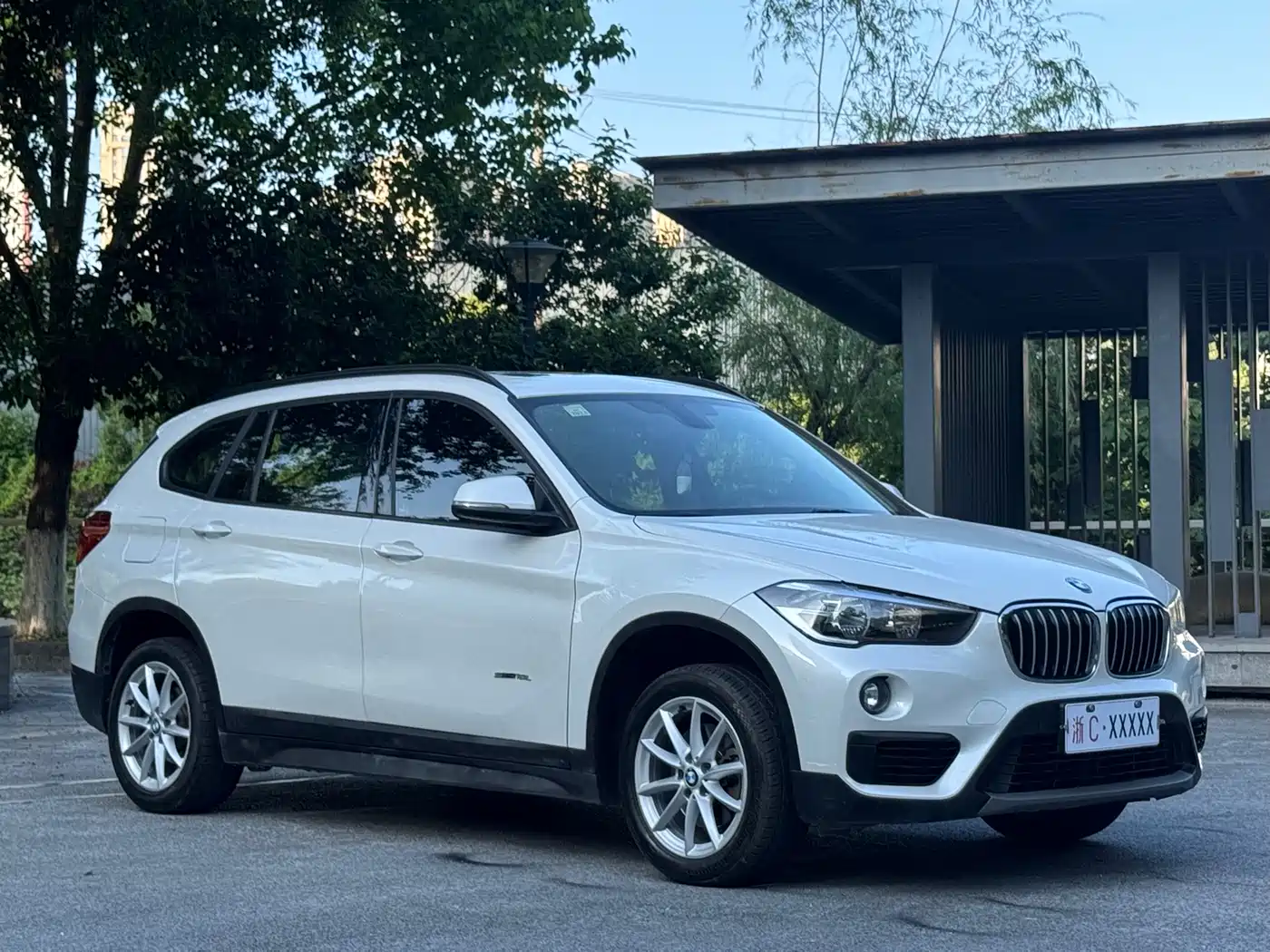 BMW X1 2016 sDrive18Li Fashion Model фото 6