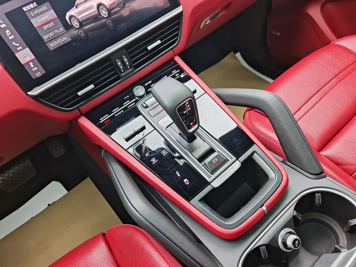 Porsche Cayenne New Energy 2021 Cayenne E-Hybrid 2.0T фото 14