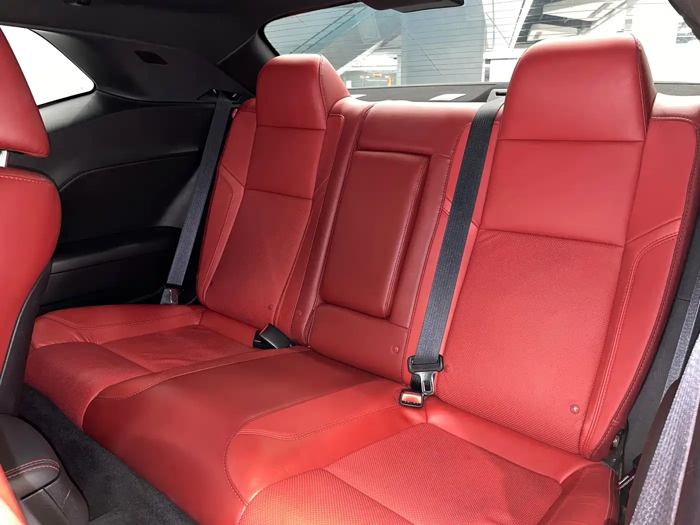 Dodge Challenger 2018 2019 Base Model