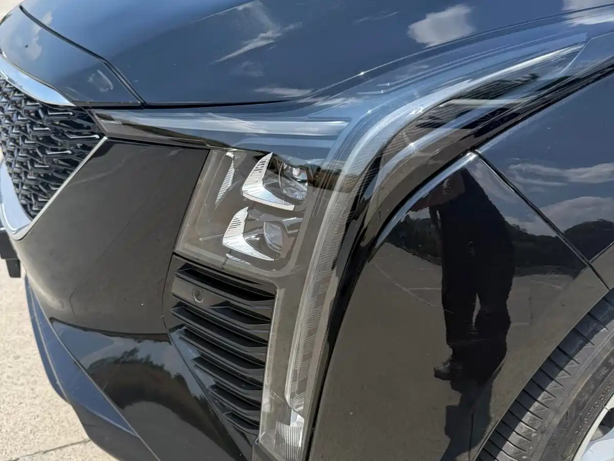 Cadillac CT5 2024 28T Luxury Model Pro фото 12