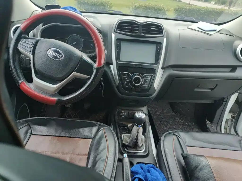SWM Motor SWM X3 2017 2017 1.6L Manual Fashion
