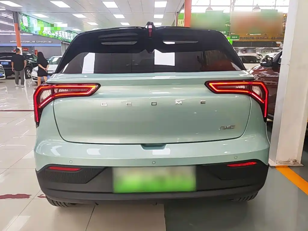 Фото 6 - Geely Geometry E Firefly