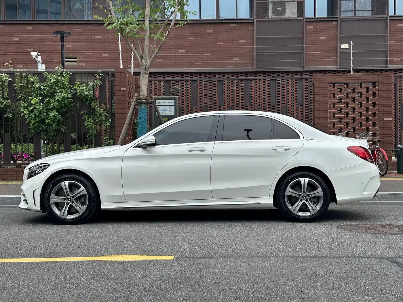 MERCEDES-BENZ CLASS C