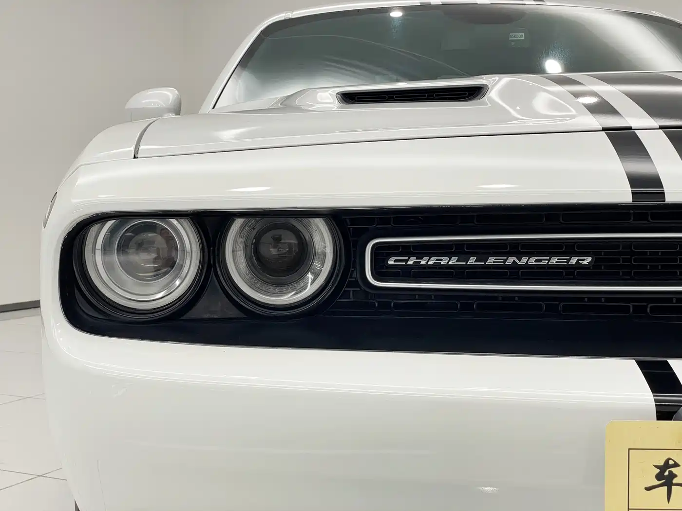 Dodge Challenger 2018 2019 Base Model