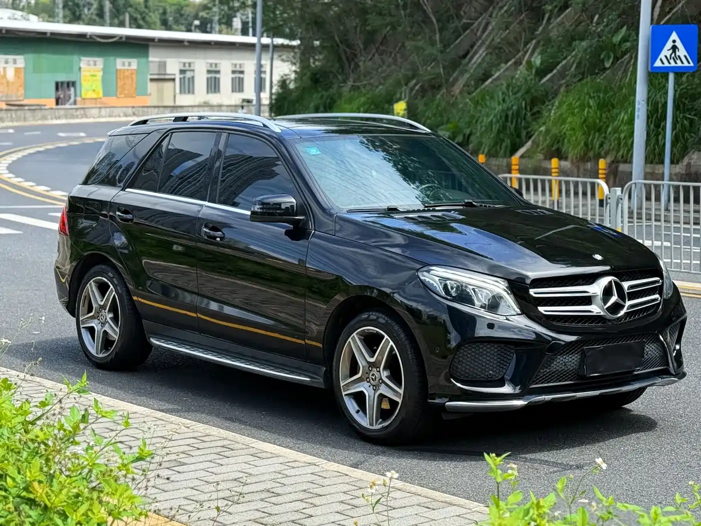 Mercedes-Benz GLE 2017 GLE 400 4MATIC фото 3